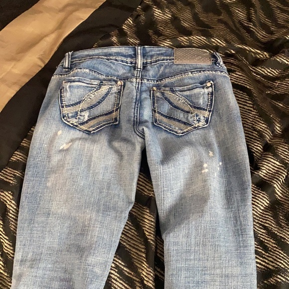 Low waisted 00s almost famous flared jeans. - Picture 3 of 4